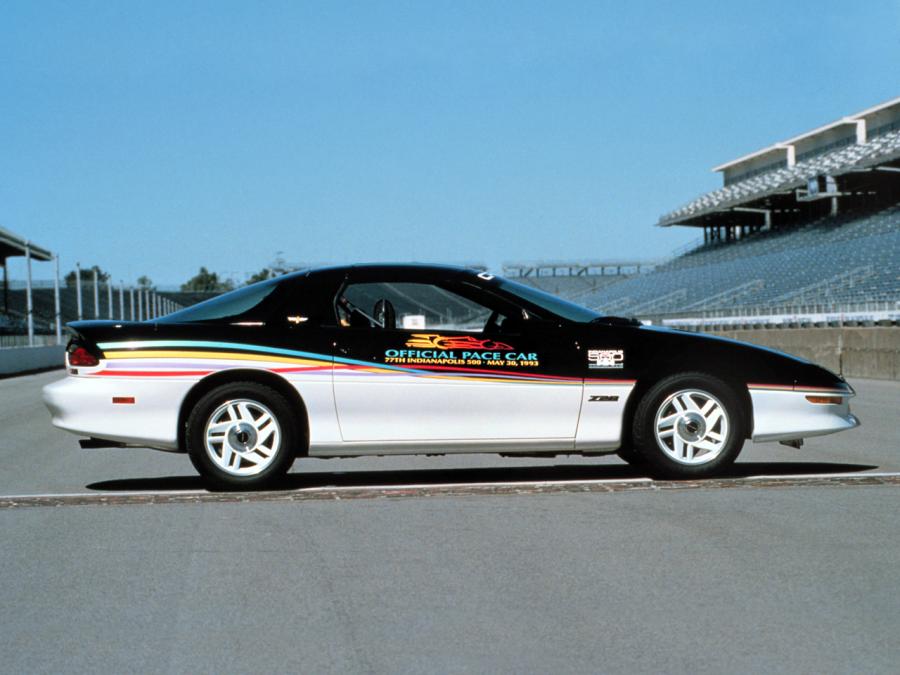  Chevrolet Camaro Z28 Indy 500 Pace Car 1993 года  (фото 3 из 11)